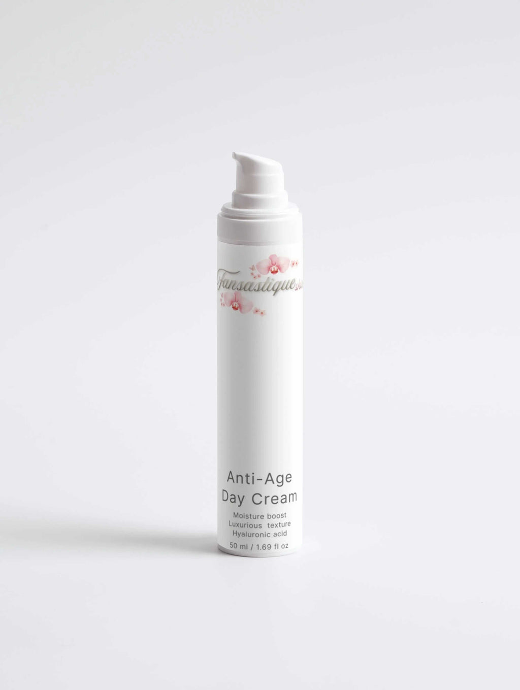 Witte flacon anti-age dagcrème met hyaluronzuur, luxe skincare product tegen huidveroudering